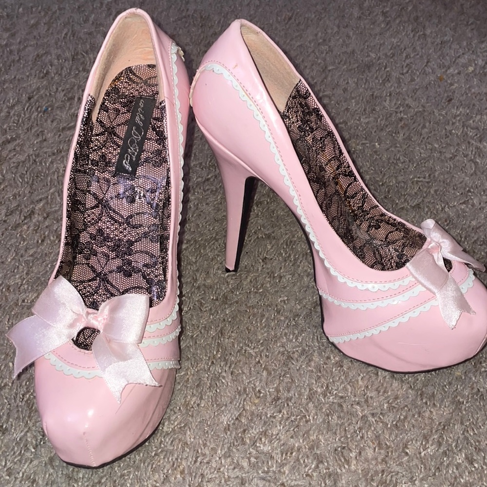 Wild DNA babydoll pink heels with bows